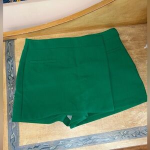 Zara Vibrant Green Women's Skorts